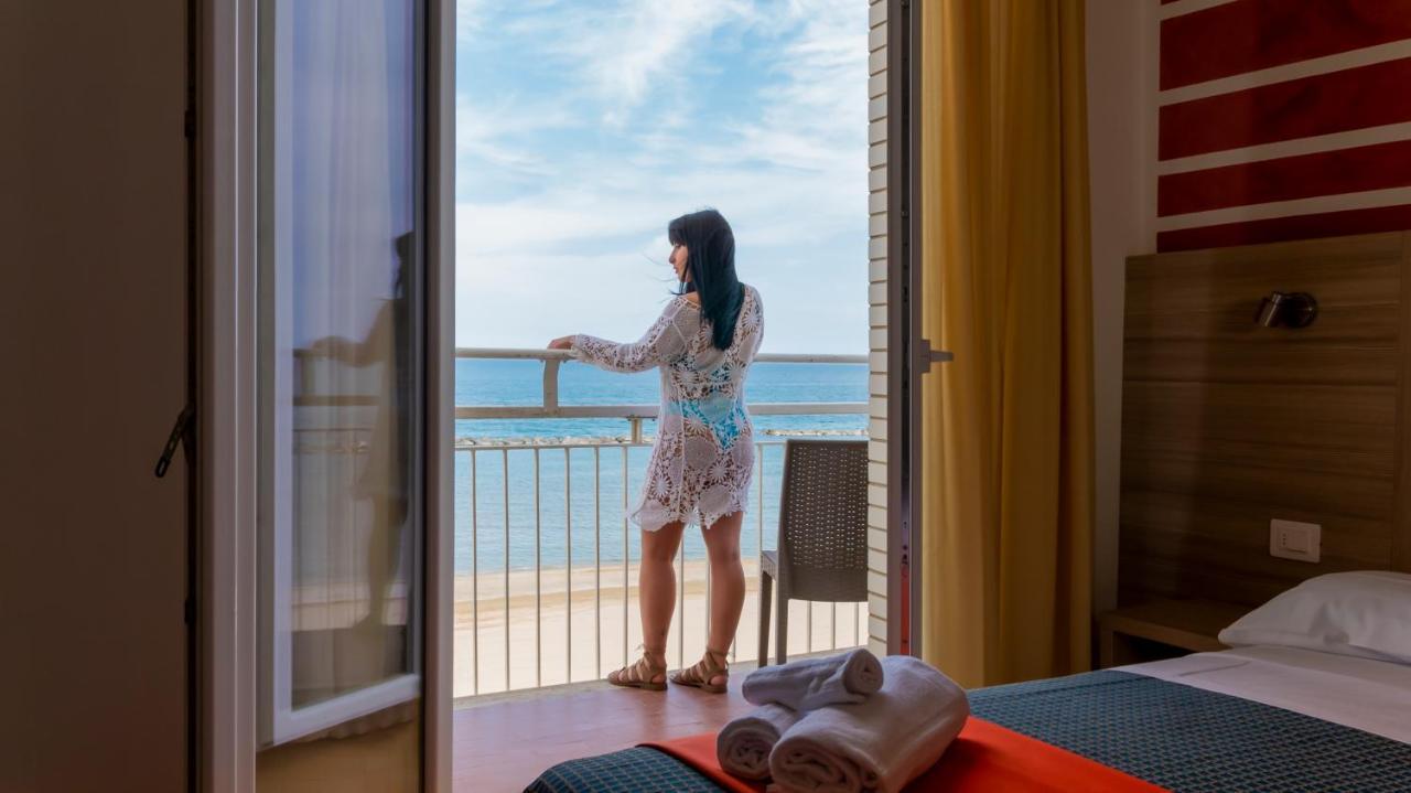 Hotel President's Pesaro Exterior foto