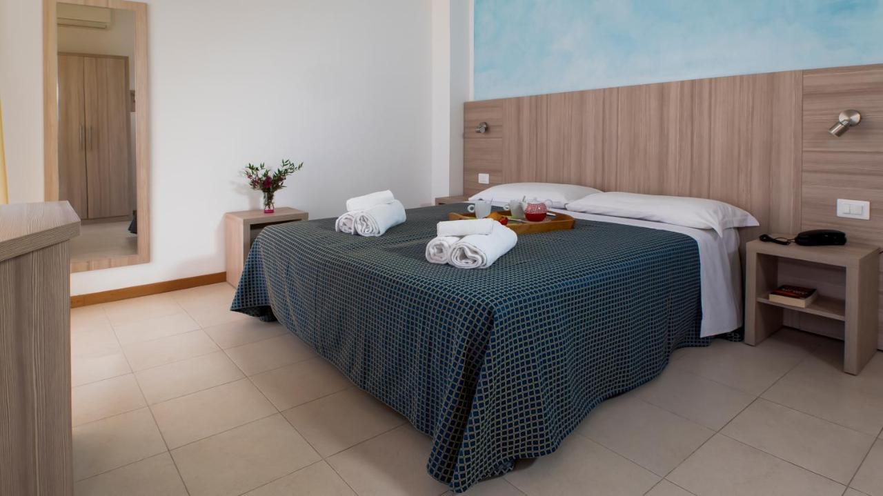 Hotel President's Pesaro Exterior foto